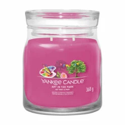 Yankee Candle Art In The Park Signature Medium Jar Candle