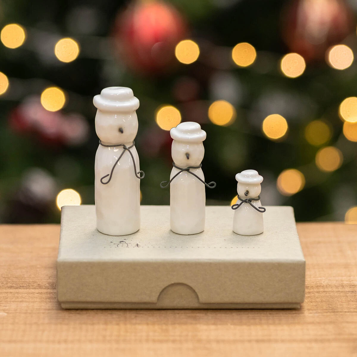 East Of India Christmas Set Of 3 Porcelain Snowmen 2 East Of India Christmas Set Of 3 Porcelain Snowmen - Image 2