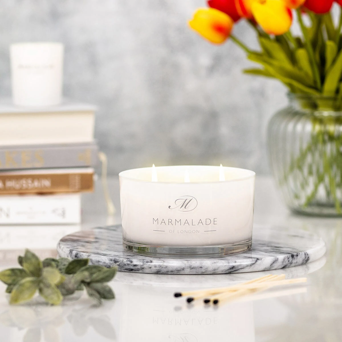 Marmalade Of London Prosecco & Juniper 400g 3 Wick Glass Soy Candle 4 Marmalade Of London Prosecco & Juniper 400g 3 Wick Glass Soy Candle - Image 4