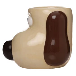 Wallace & Gromit– Gromit Shaped Mug -Water Bottle Store mugdaa01 wallace gromit gromit shaped mug 3