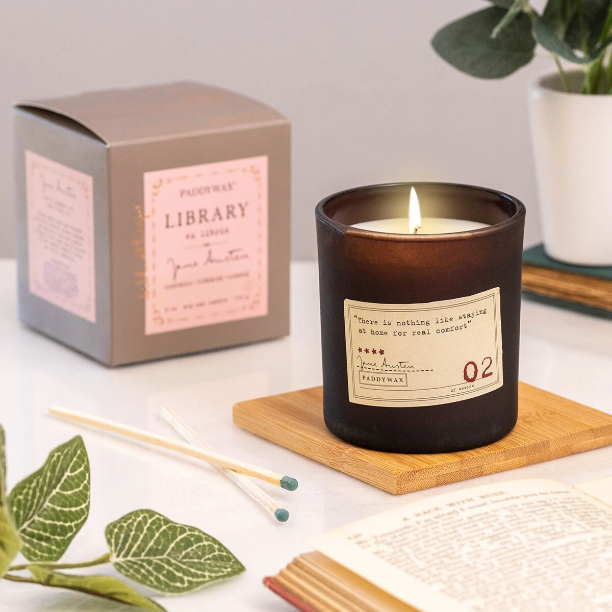 Paddywax Library 170g Jane Austen Boxed Soy Candle 2 Paddywax Library 170g Jane Austen Boxed Soy Candle - Image 2