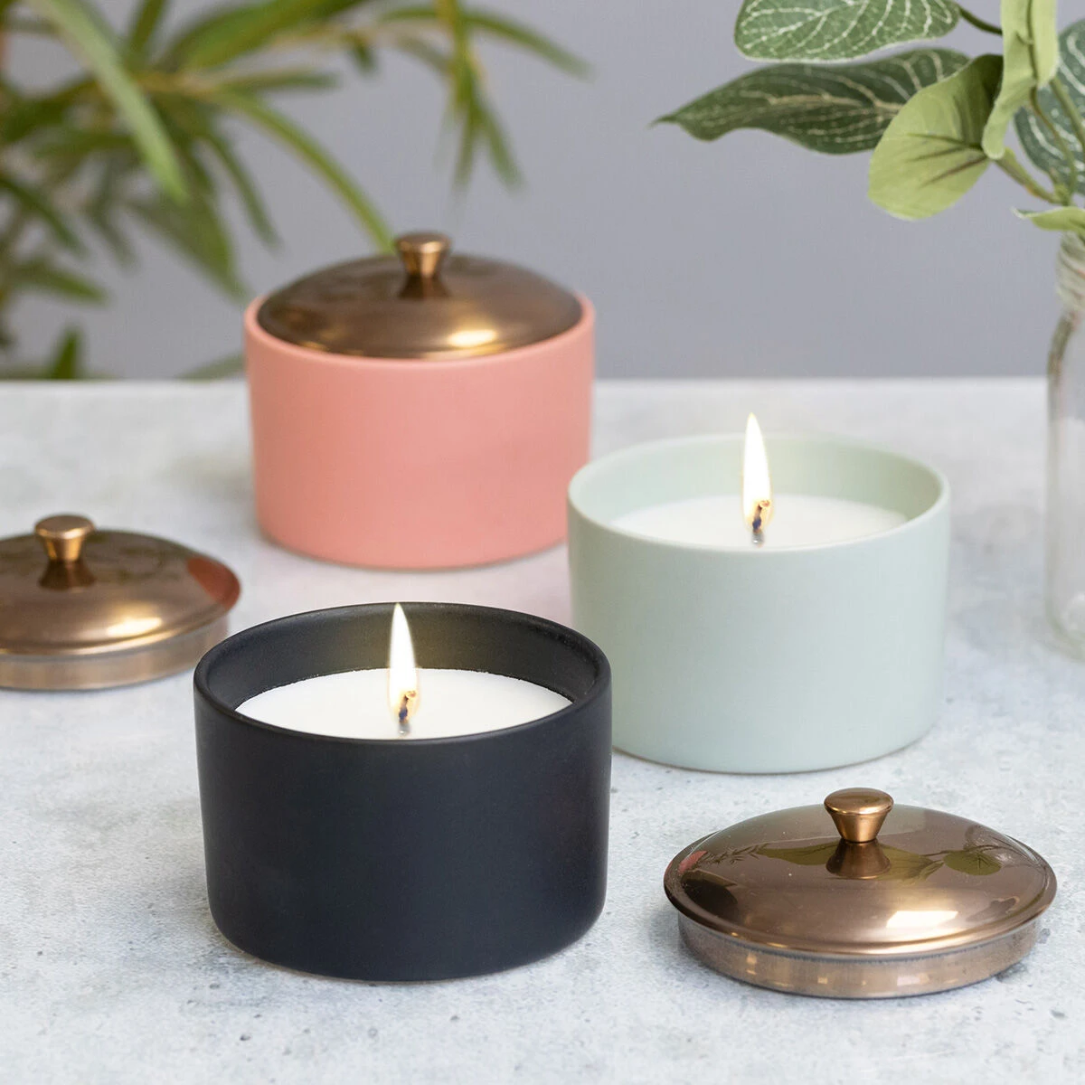 Paddywax Hygge 141g Bergamot & Mahogony Black Ceramic Soy Candle 3 Paddywax Hygge 141g Bergamot & Mahogony Black Ceramic Soy Candle - Image 3