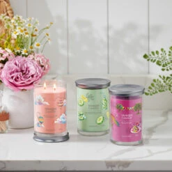 Yankee Candle Art In The Park Signature Large Tumbler Candle -Water Bottle Store ss23 signature collection lifestyle 7 2