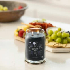 Yankee Candle Midsummers Night Signature Large Jar Candle -Water Bottle Store yankee candle 1629968e midsummers night signature large jar candle lifestyle 2