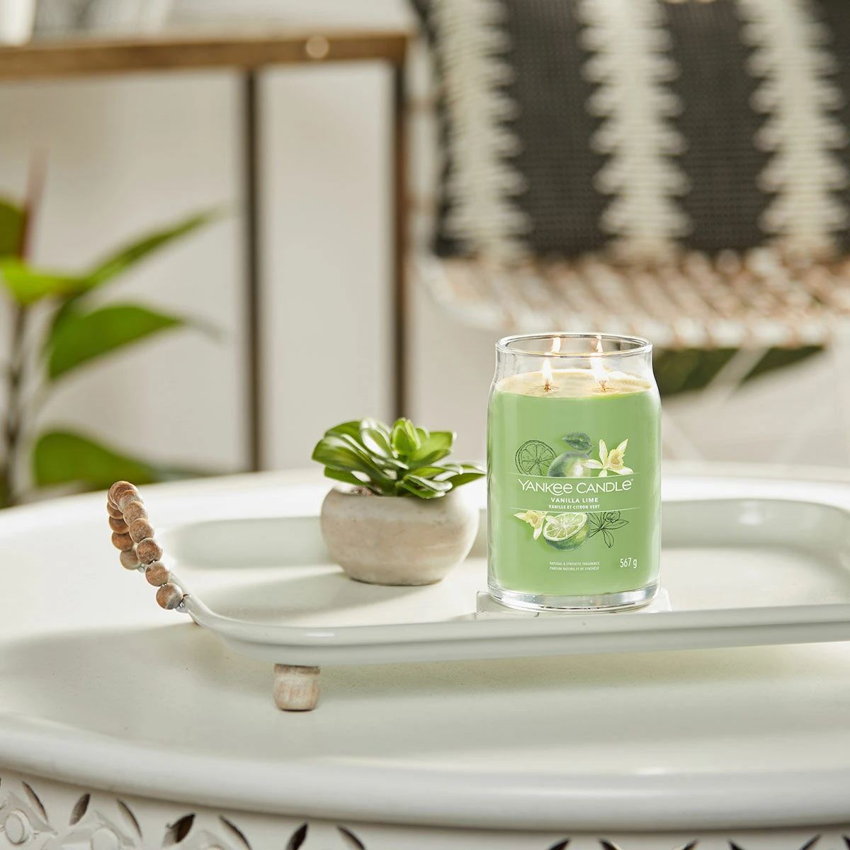 Yankee Candle Vanilla Lime Signature Large Jar Candle 3 Yankee Candle Vanilla Lime Signature Large Jar Candle - Image 3