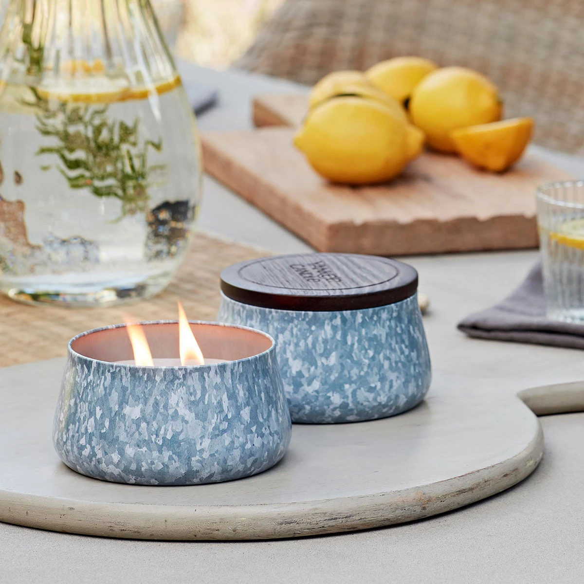 Yankee Candle Fresh Rain Medium Outdoor Candle 2 Yankee Candle Fresh Rain Medium Outdoor Candle - Image 2