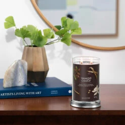 Yankee Candle Vanilla Bean Espresso Signature Large Tumbler Candle 5 Yankee Candle Vanilla Bean Espresso Signature Large Tumbler Candle -Water Bottle Store yankee candle 1724491e vanilla bean espresso signature large tumbler candle lifestyle 1